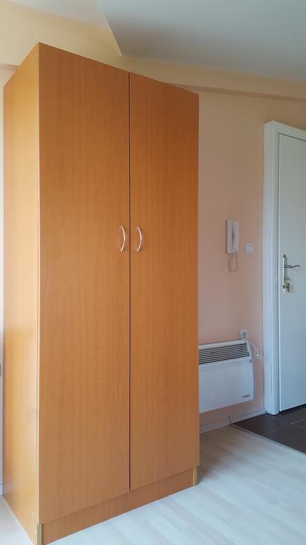 Apartmani Kastel Banja Luka Esterno foto