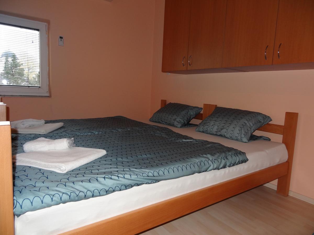 Apartmani Kastel Banja Luka Esterno foto